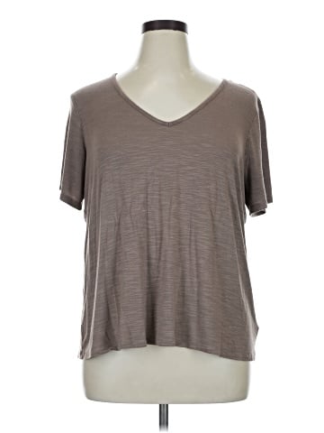 LUXE Short Sleeve Top (view 1)
