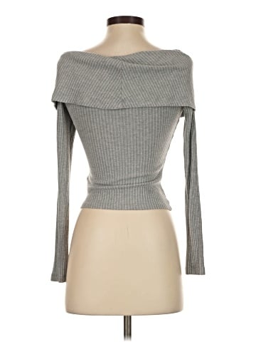 Urban Outfitters Pullover Sweater (view 2)