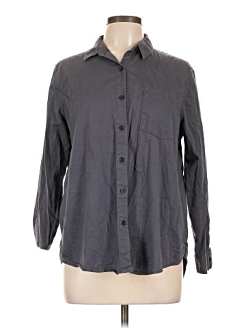 Universal Thread Long Sleeve Button-Down Shirt (view 1)