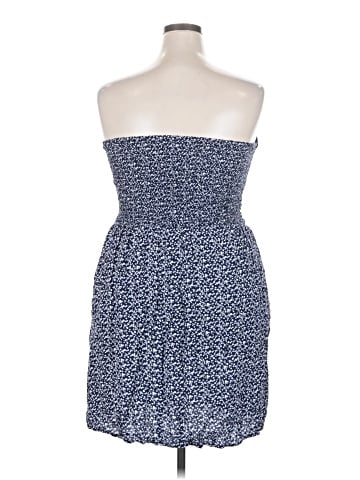 Xhilaration Cocktail Dress (view 2)