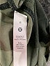 Lululemon Athletica Camo Green Active Pants Size 6 - photo 8