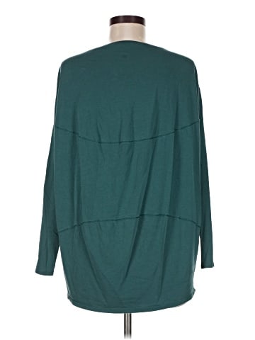 Lululemon Athletica Long Sleeve T-Shirt (view 2)
