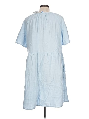 Old Navy Casual Dress (view 2)