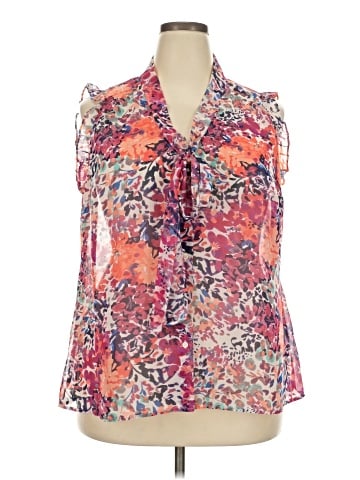 a.n.a. A New Approach Sleeveless Blouse (view 1)