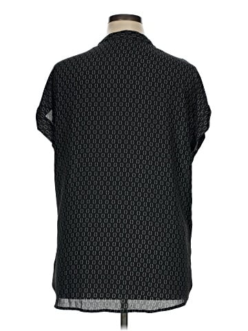 Pleione Short Sleeve Blouse (view 2)