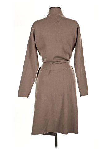Uniqlo Trenchcoat (view 2)