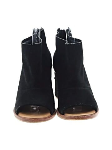 Ugg Ankle Boots (view 2)