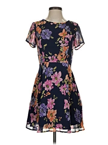 Forever 21 Casual Dress (view 1)