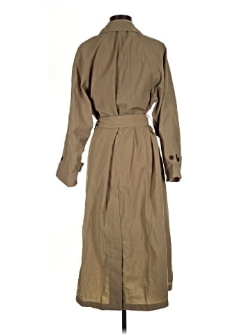 Hammacher Schlemmer Trenchcoat (view 2)