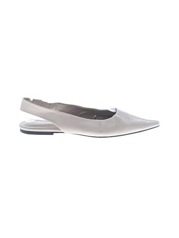 Zara Flats (view 1)