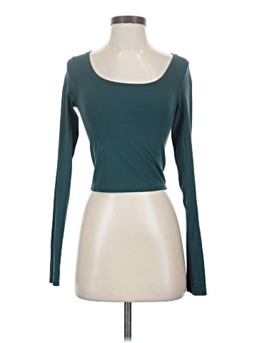 Athleta Long Sleeve T-Shirt (view 1)