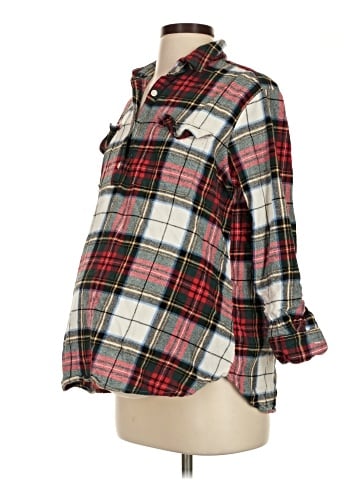 Old Navy - Maternity 3/4 Sleeve Button-Down Shirt (view 1)