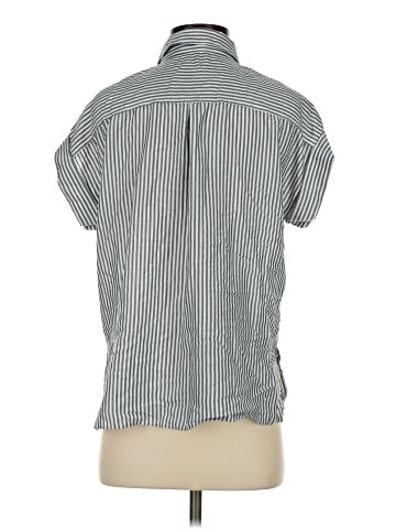 Velvet Heart Short Sleeve Button-Down Shirt (view 2)