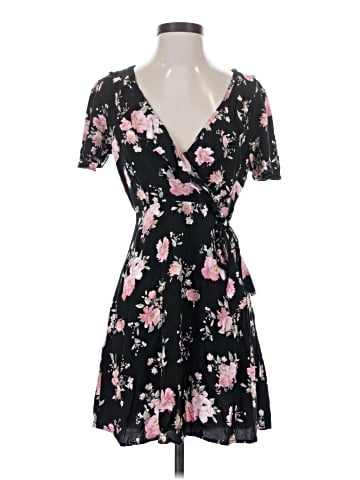 Xhilaration Casual Dress (view 1)