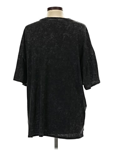 Double Zero Short Sleeve T-Shirt (view 2)
