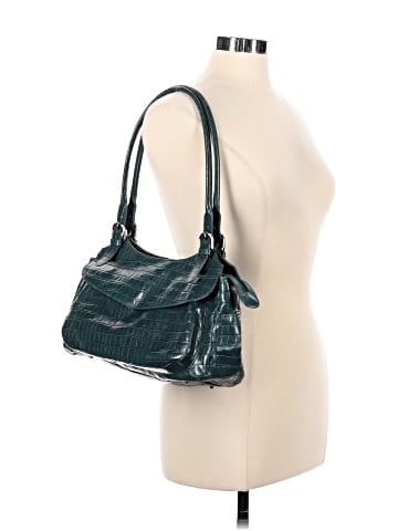 MAXX New York Leather Shoulder Bag (view 2)