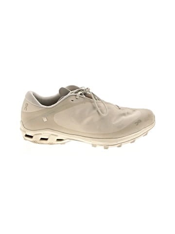On Cloud Sneakers (view 1)