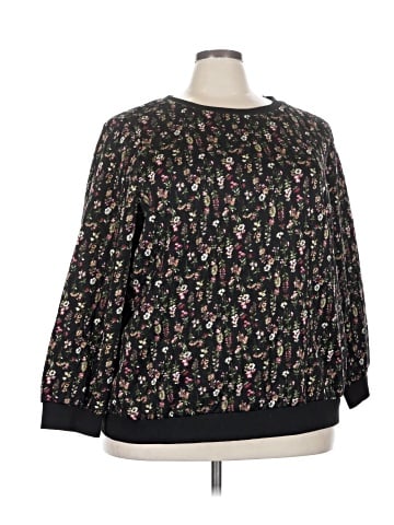 BLOOMCHIC Pullover Sweater (view 1)