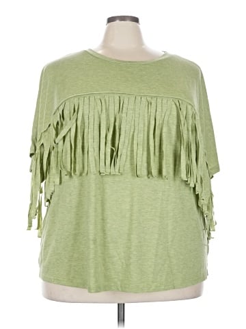 BLOOMCHIC Short Sleeve Top (view 1)
