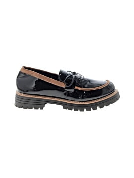 Unbranded Flats (view 1)