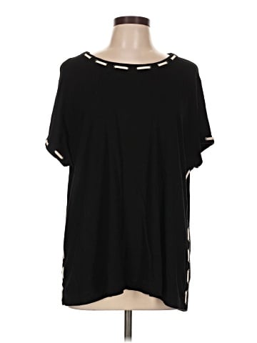 Capote Short Sleeve Top (view 1)
