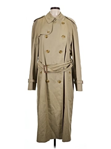 Burberry Trenchcoat (view 1)