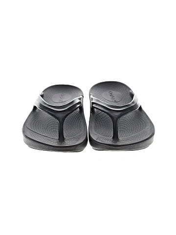 Oofos Flip Flops (view 2)
