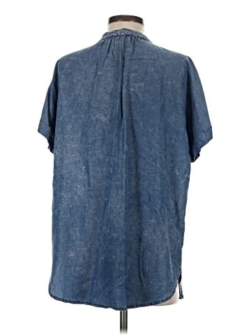 Doe & Rae Short Sleeve Blouse (view 2)