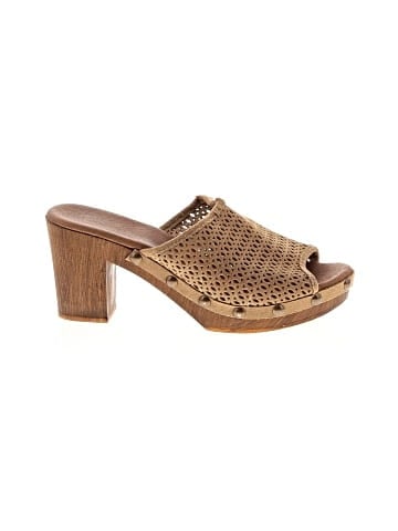 Eric Michael Mule/Clog (view 1)