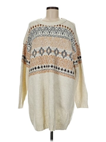 American Eagle Outfitters Pullover Sweater (view 1)