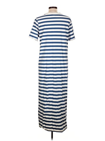 Old Navy Casual Dress (view 2)