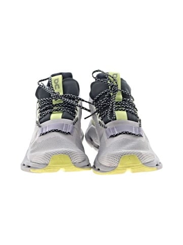 On Cloud Sneakers (view 2)