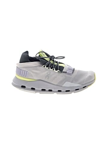 On Cloud Sneakers (view 1)