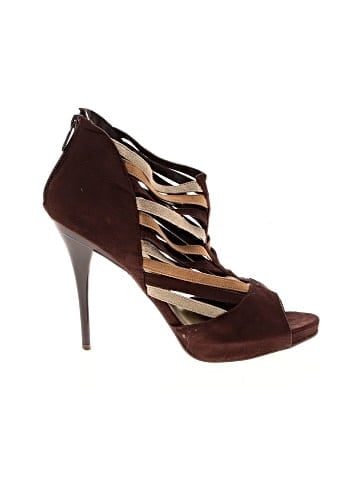 Michael Antonio Heels (view 1)
