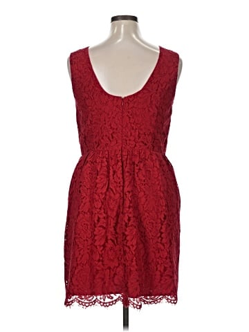 Ann Taylor LOFT Outlet Cocktail Dress (view 2)