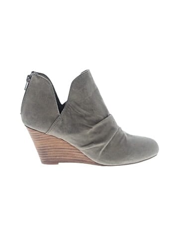 REPORT Wedges (view 1)