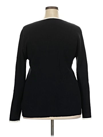 BLOOMCHIC Pullover Sweater (view 2)