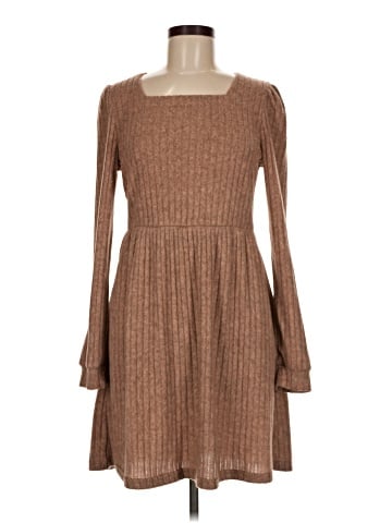 Ofeefan Casual Dress (view 1)