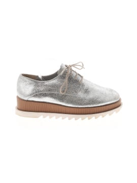 Treasure & Bond Flats