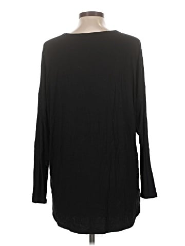 Old Navy Long Sleeve T-Shirt (view 2)