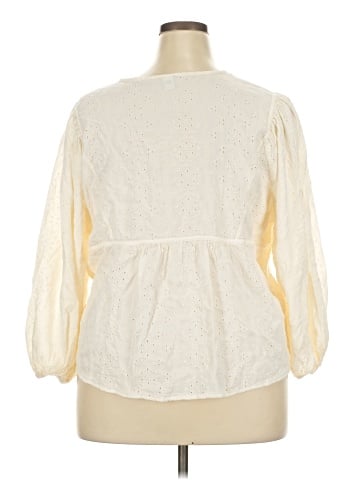 Old Navy 3/4 Sleeve Blouse (view 2)