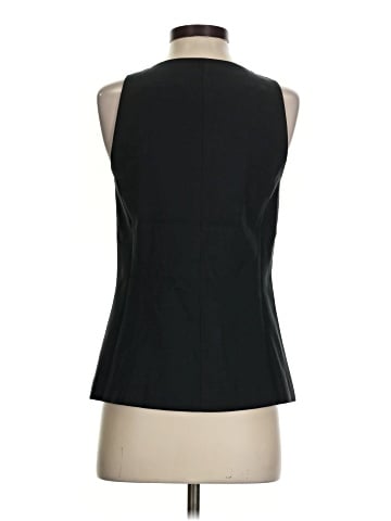 Madewell Crewneck Cutaway Vest in Drapey Twill (view 2)