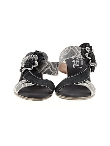 L'Artiste Heels (view 2)