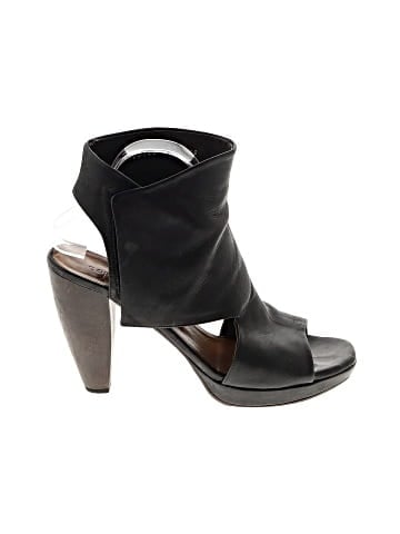 Coclico Heels (view 1)