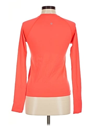 Lululemon Athletica Long Sleeve T-Shirt (view 2)