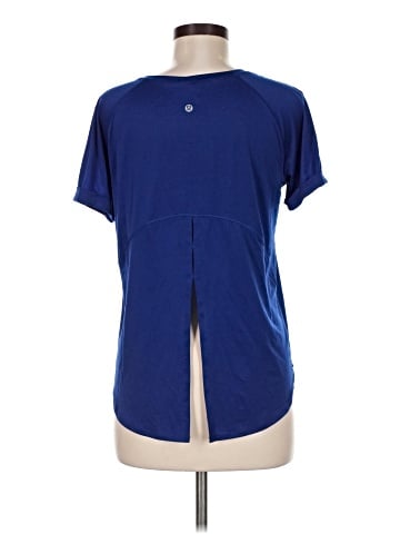 Lululemon Athletica Short Sleeve T-Shirt (view 2)