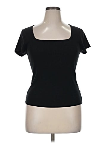 Old Navy Short Sleeve T-Shirt (view 1)