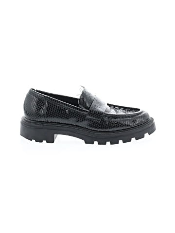 Zara Flats (view 1)
