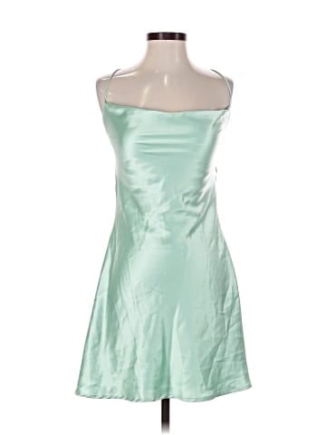 Le Lis Cocktail Dress (view 1)