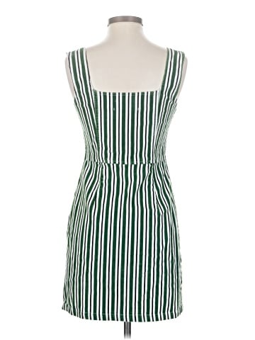 Urban Outfitters Casual Dress (view 2)